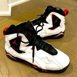 Nike Jordan True Flight - worn once! Size 6